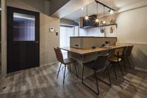 対面のキッチンカウンター