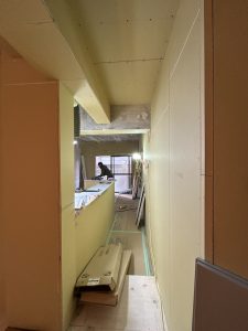 マンションリノベーション、大工工事の様子