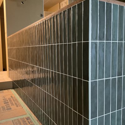 キッチンのタイル腰壁