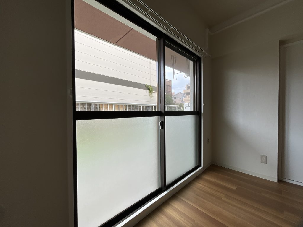 リノベーション前の窓の様子