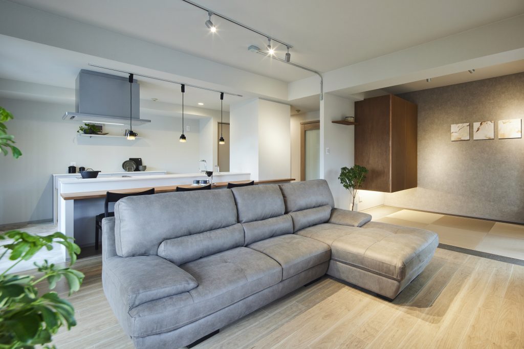 箱デコリノベーション事例「家族が集う家」TOP画像