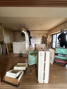 解体工事1日目の様子